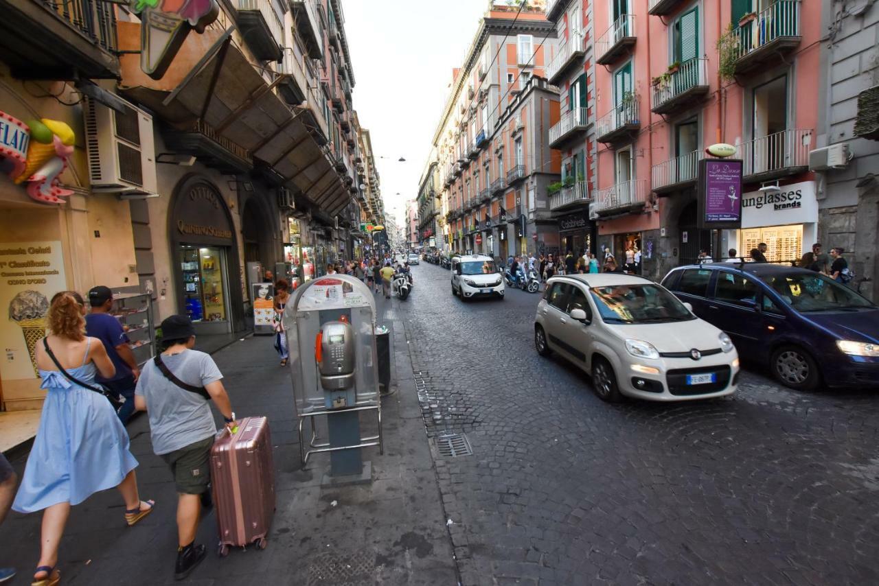 Domus Borbonica Bed & Breakfast Napoli Bagian luar foto